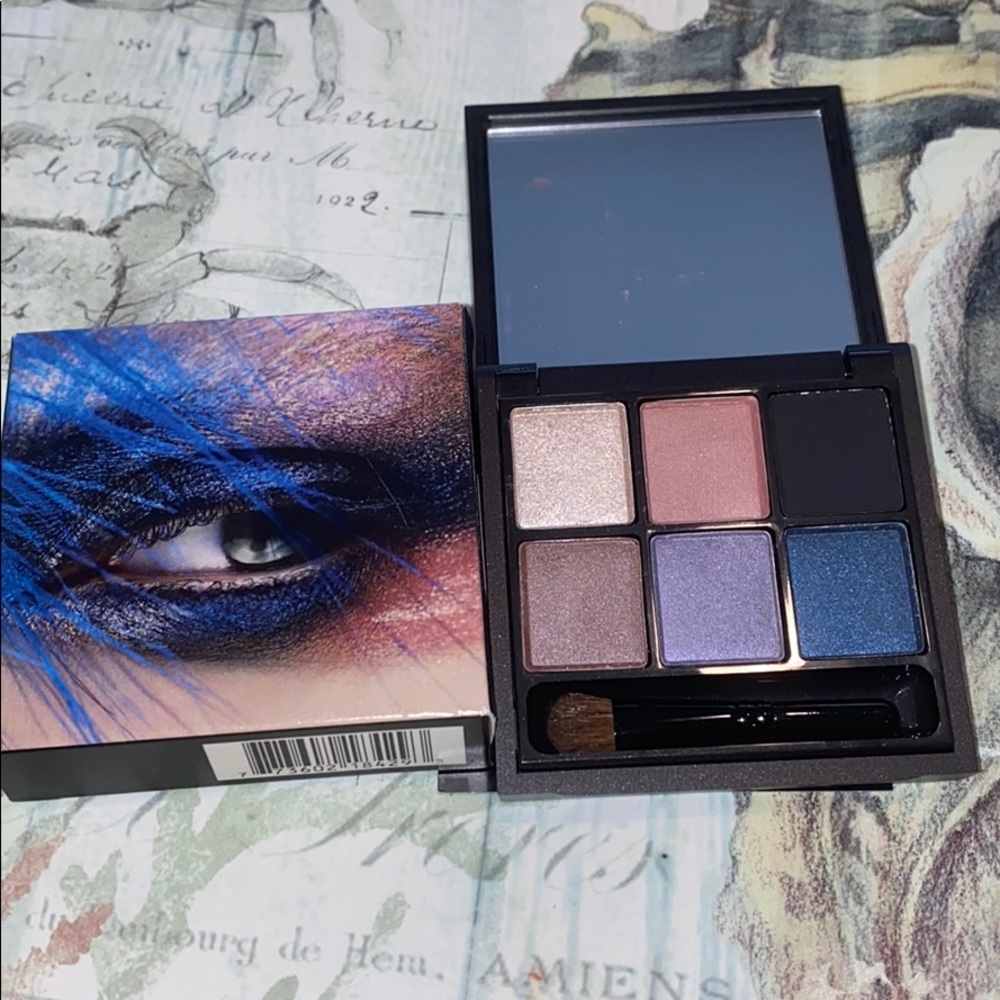 MAC COSMETICS BNIB TRIP COOL EYE eyeshadow Palette VERY RARE LIMITED